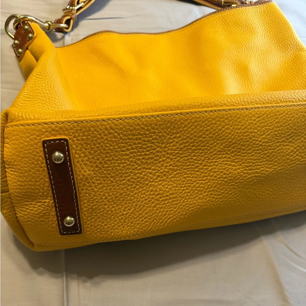 DOONEY & BOURKE EXTRA LARGE PEBBLE LEATHER COURTNEY SAC TOTE BAG